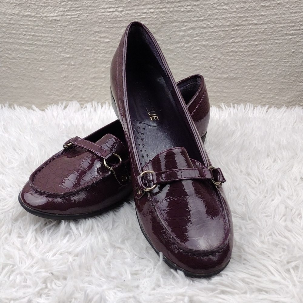 Classique Purple Lizard Faux Patent Leather Slip On Low Heel Loafer Shoe
